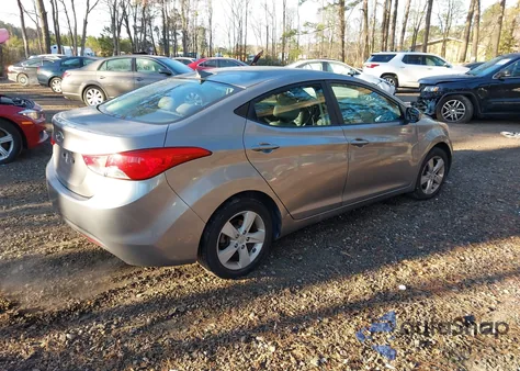 2011 Hyundai Elantra Gls (Ulsan Plant) z USA, uszkodzony, nr VIN KMHDH4AE3BU150347